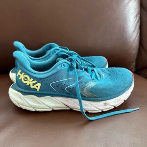 Hoka Arahi 5 size 7